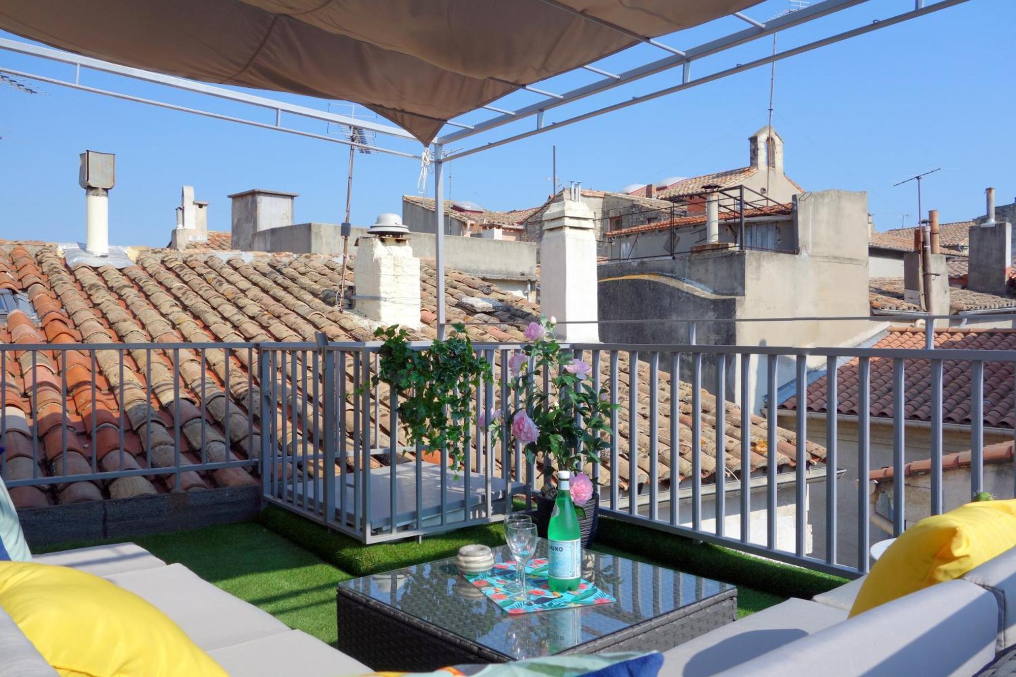 Arles Holiday - La Terrasse Bagian luar foto